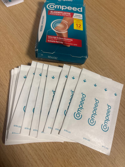 302345 - COMPEED Fasha për flluska Medium, 4.2 x 6.8 cm, Fasha hidrokolloide, 12 copë