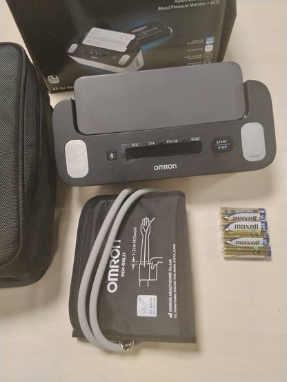 300264 - OMRON Complete - Monitor inteligjent i tensionit të gjakut për krahun e sipërm, funksion EKG, 22-42 cm, validuar klinikisht