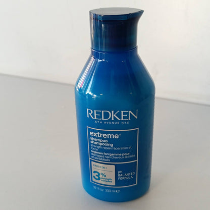 300921 - REDKEN Shampo Forcuese për Flokë të Dëmtuar, Extreme, 300 ml, e Pasur me Proteina