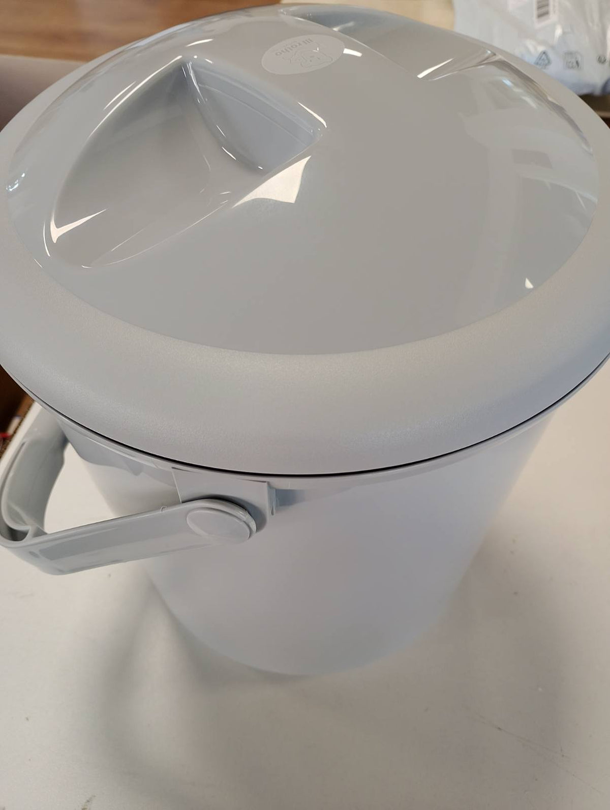300916 - ROTHO BABYDESIGN Kovë për pelena Bella Bambina 11L me kapak, plastikë gri