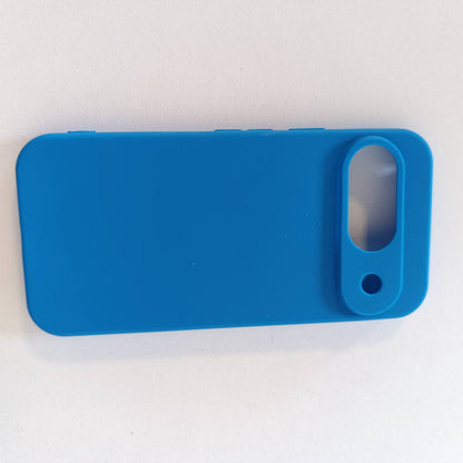 320717 - KWMOBILE Mbrojtëse për Google Pixel 9 - Mbrojtëse prej silikoni të butë - Mbulesë mbrojtëse - Reef blu