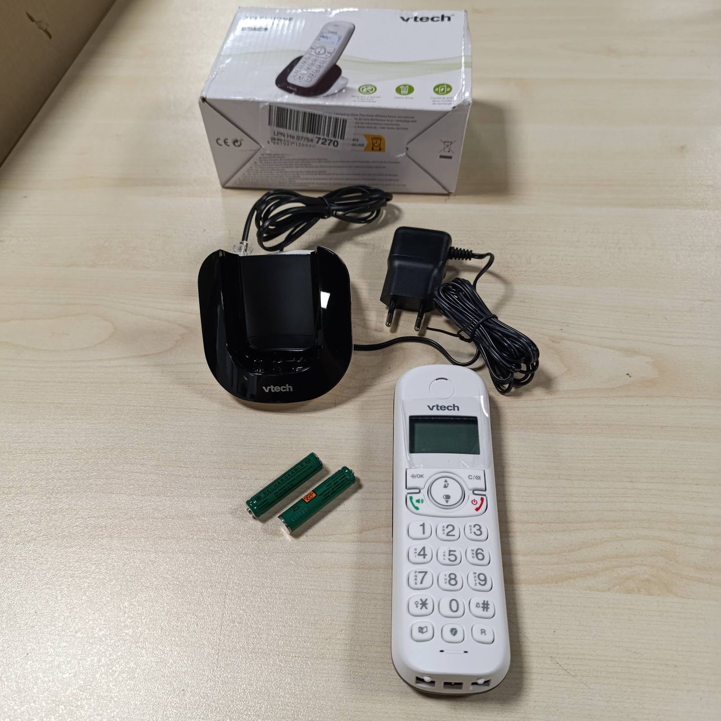 268748 - VTECH Telefon pa tel DECT CS1500, karikim të dyfishtë, bllokim thirrjesh, identifikim thirrësi, altoparlant pa duar, ekran me ndriçim, tastierë