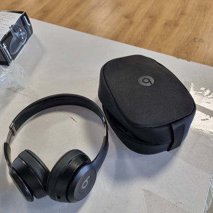 298974 - BEATS SOLO 4 - Kufje pa tel Bluetooth në vesh, të pajtueshme me Apple dhe Android, deri në 50 orë jetëgjatësi baterie - E zezë mat