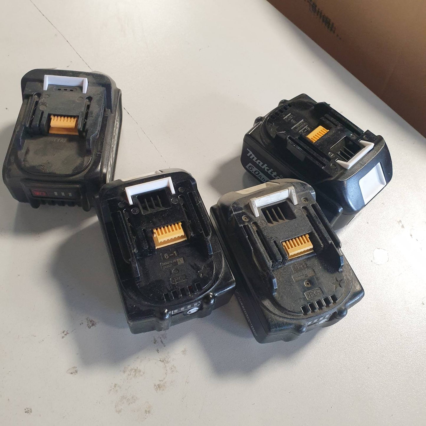 272569 - Kit Burimi i Energjisë Li 18V 5Ah