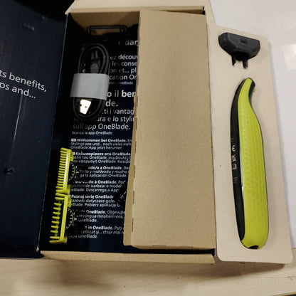 300537 - PHILIPS Prerës elektrik për mjekër OneBlade 360, 3 tehe 360, 3 krehër mjekre (1, 3, 5 mm), Model QP2824/31