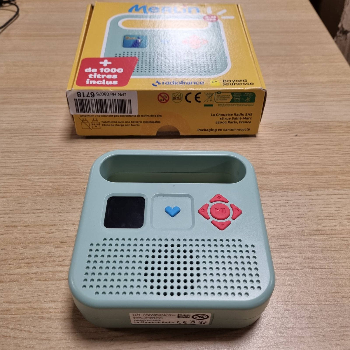 309549 - MERLIN - Kutia e Tregimeve me 1000 Tituj të Përfshirë, përmbajtja nga Bayard Milan & Radio France, mosha 3-12 vjeç, Almond Green, Versioni 2