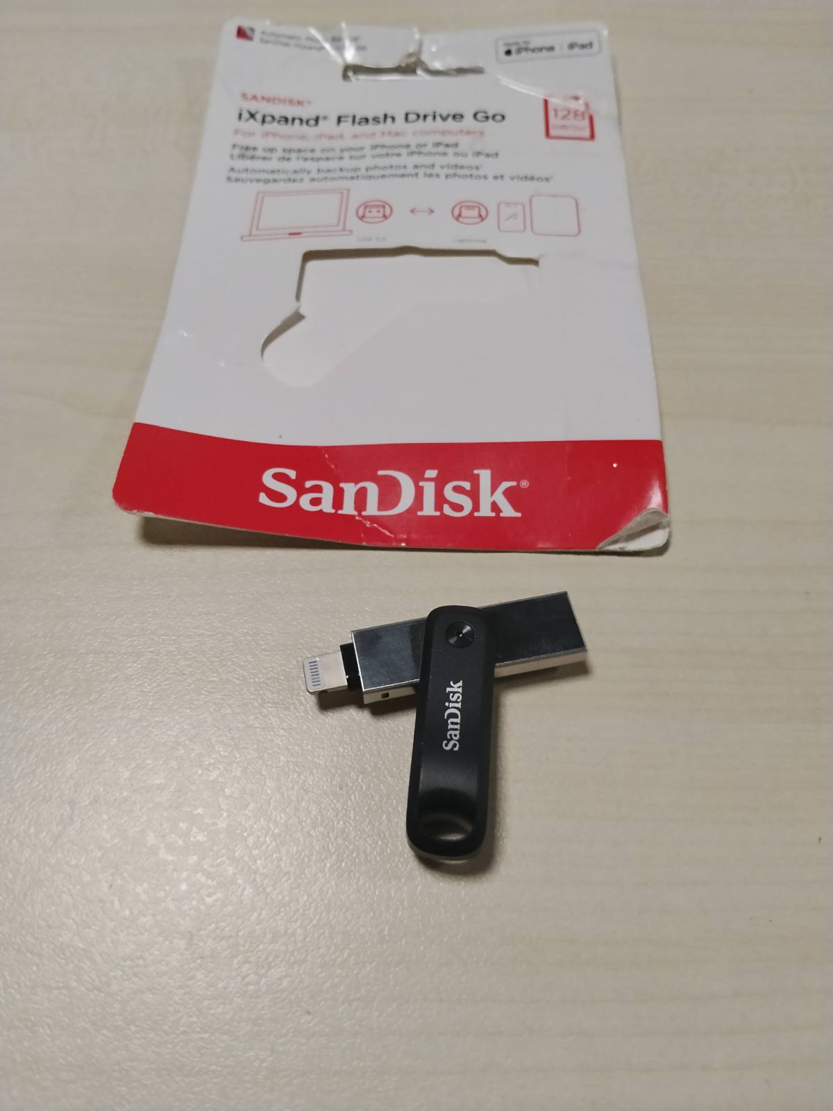 295653 - NJËSI FLASH SANDISK 128GB IXPAND GO, USB PËR IPHONE/IPAD, PC DHE MAC, LIDHËS LIGHTNING, LIRON HAPËSIRË NË IPHONE