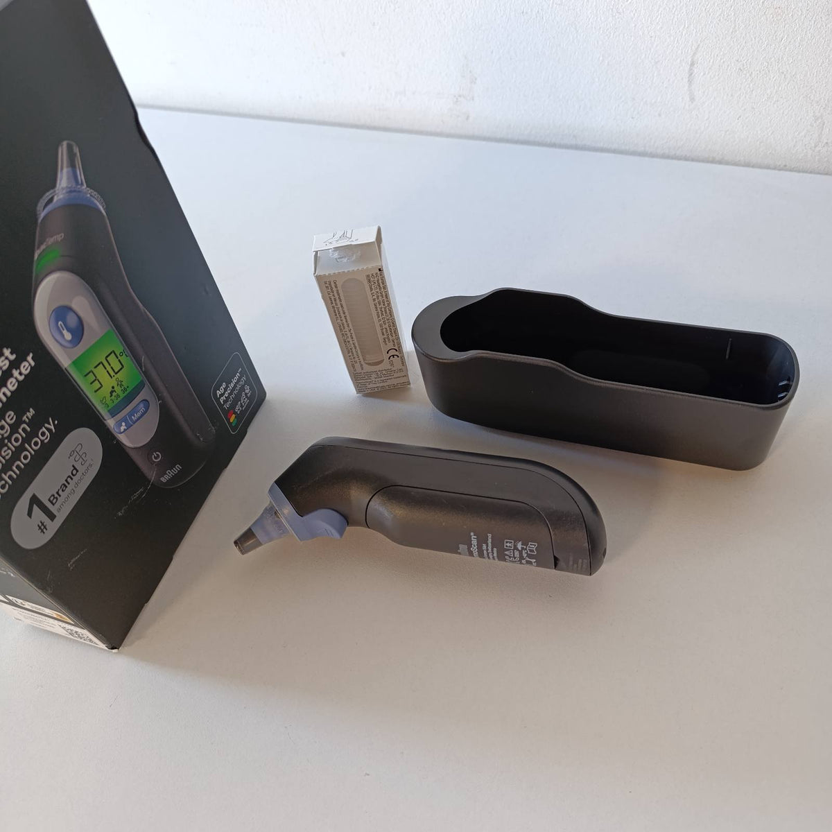 289617 - BRAUN Termometër Veshi ThermoScan 7 | Teknologji e Saktësisë së Moshës | Ekran Dixhital me Kodim Ngjyrash | I Përshtatshëm për Foshnjat dhe Fëmijët e Vegjël