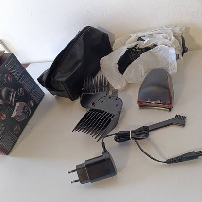 289532 - REMINGTON Makinë prerëse flokësh Quickcut Pro, Pa tel, 12 krehëra, 1.5 - 25 mm, e lahet plotësisht, përfshirë kutinë e ruajtjes, HC4300