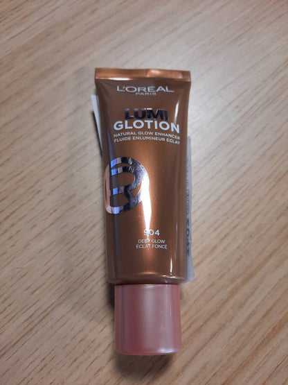 303558 - L'ORÉAL PARIS Lëng shumëpërdorimësh për ndriçim, Ndriçon dhe hidraton, I pasuruar me gjalpë shea, Shkëlqim i shkëlqyer, Nuanca: 904, 40 ml.