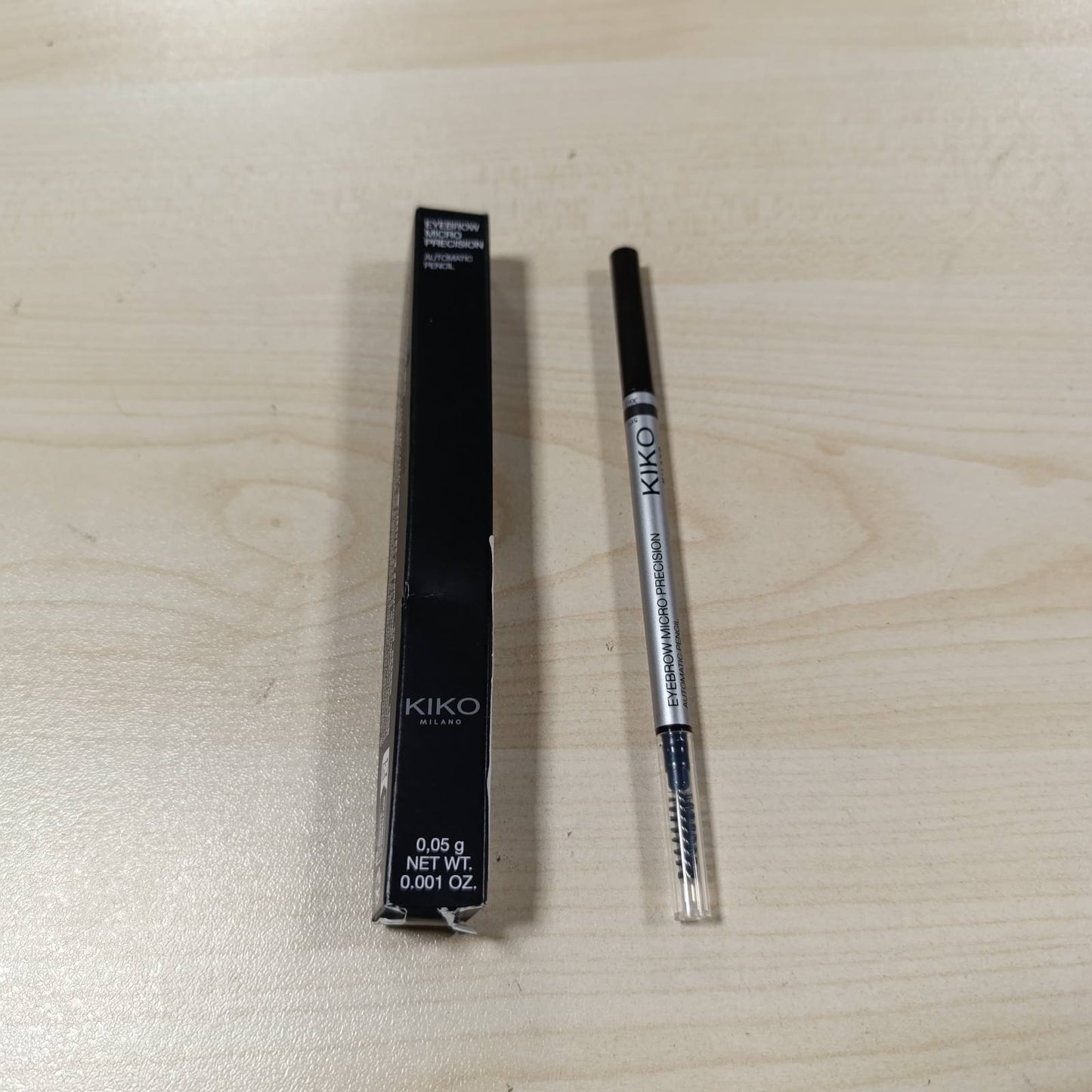 318255 - KIKO MILANO Laps për vetulla Micro Precision 06 - Laps automatik me majë ultra precize