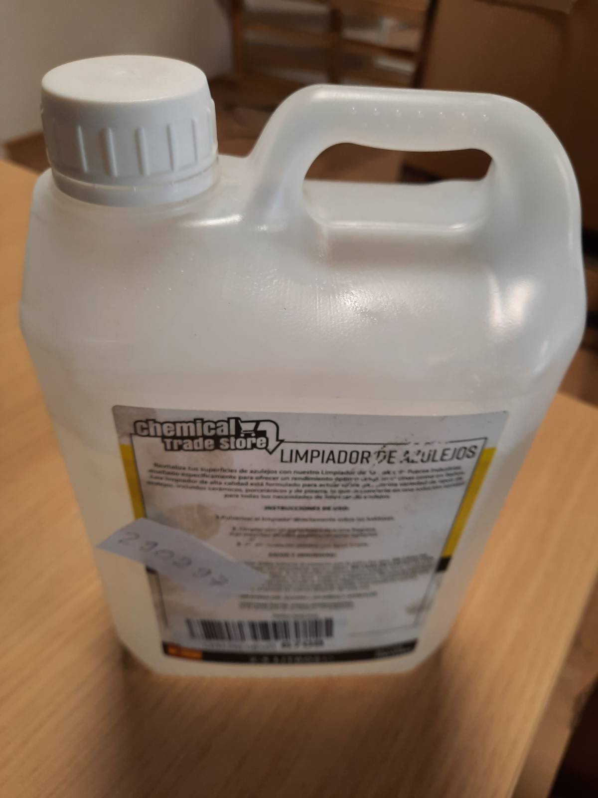 290297 - DYQAN KIMIK - Pastrues Profesional Pllakash 2.5L - 5L për Pllaka, Dysheme Qeramike, Porcelan, Enë Guri, Flag, Kuzhinë, Banjo, Mure dhe Dysheme