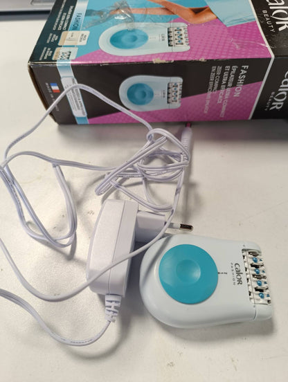 300764 - CALOR Depilator elektrik Fashion, 24 piskatore precize, kompakte, rul masazhi, EP1028C0