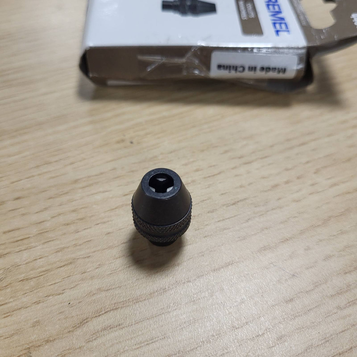 335015 - DREMEL 4486 shumëkapëse (0.8-3.2 mm), aksesor rrotullues për ndërrimin e aksesorëve