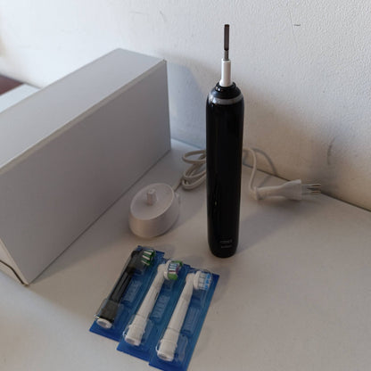 289578 - ORAL-B Furçë dhëmbësh elektrike Pro Series 3, përfshin 3 koka furçe, 3 mënyra pastrimi, e projektuar nga Braun, e zezë