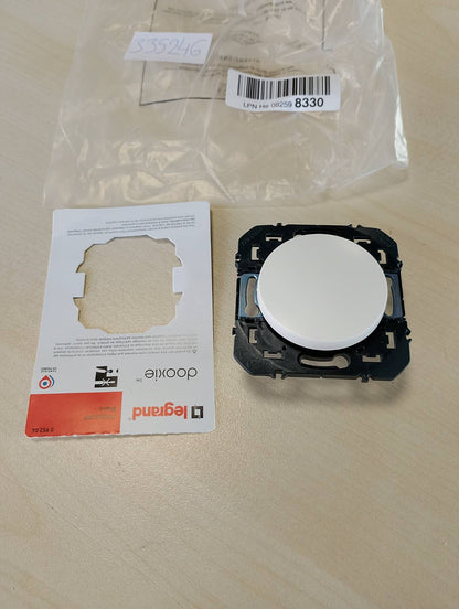 335246 - LEGRAND Buton me Shtypje 6A - i Bardhë - Modular, Lidhje e Shpejtë pa Vegla