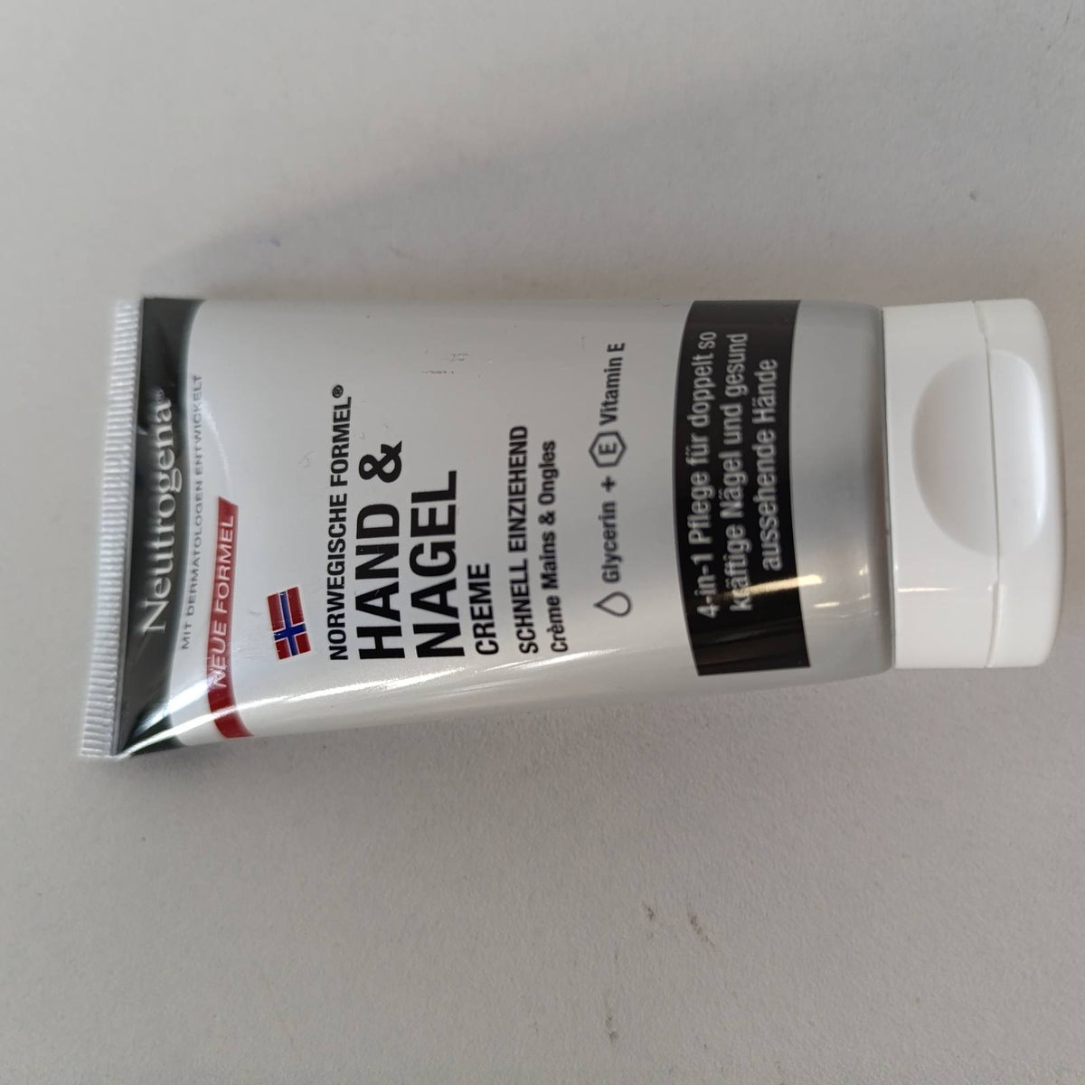 304070 - NEUTROGENA Krem duarsh me përthithje të shpejtë, 50 ml