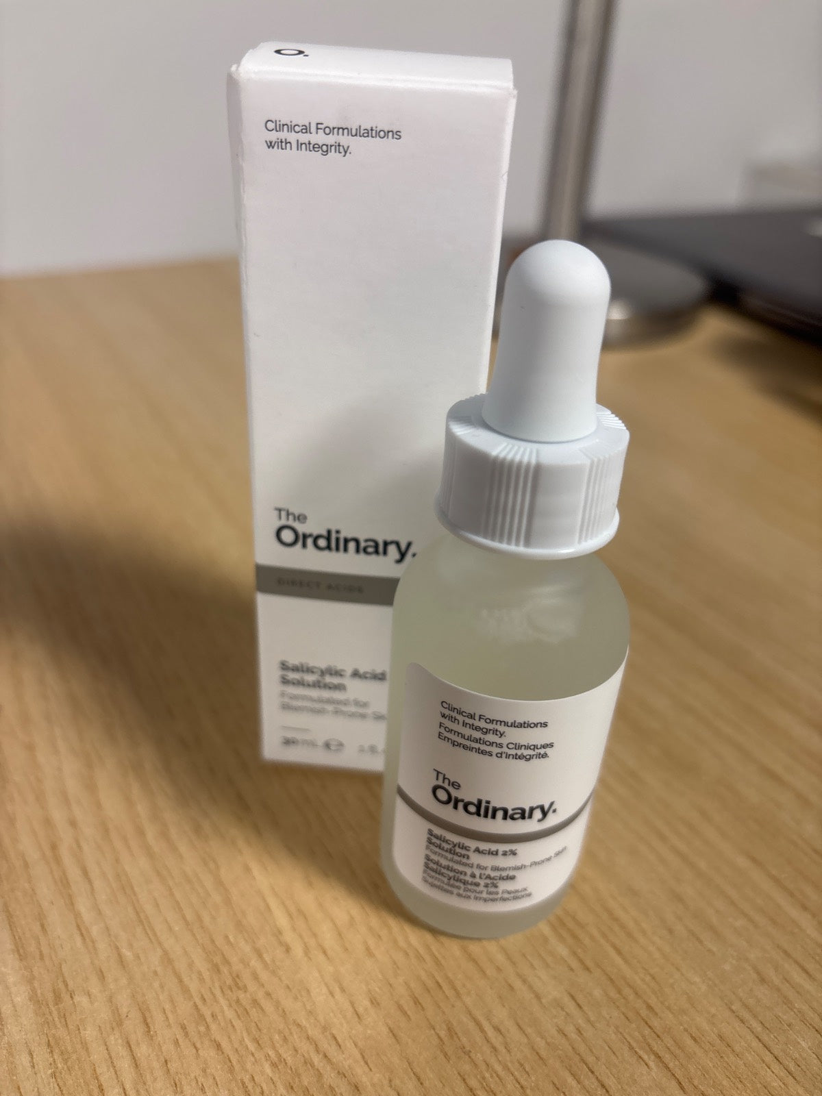 322041 - Tretësira e zakonshme me acid salicilik 2%, serum për lëkurë të prirur ndaj njollave, 30 ml