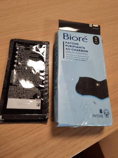 321709 - BIORE - 8 Ngjitëse Pastruese me Qymyr - Madhësia MAXI
