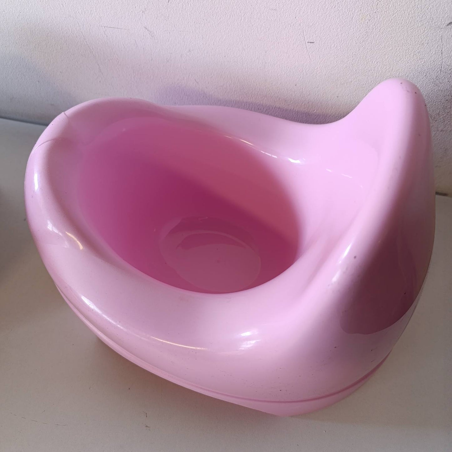 290343 - OKBABY Relax - Vaskë për Fëmijë me Vend Ergonomik dhe Mbështetëse të Ngritur - Rozë