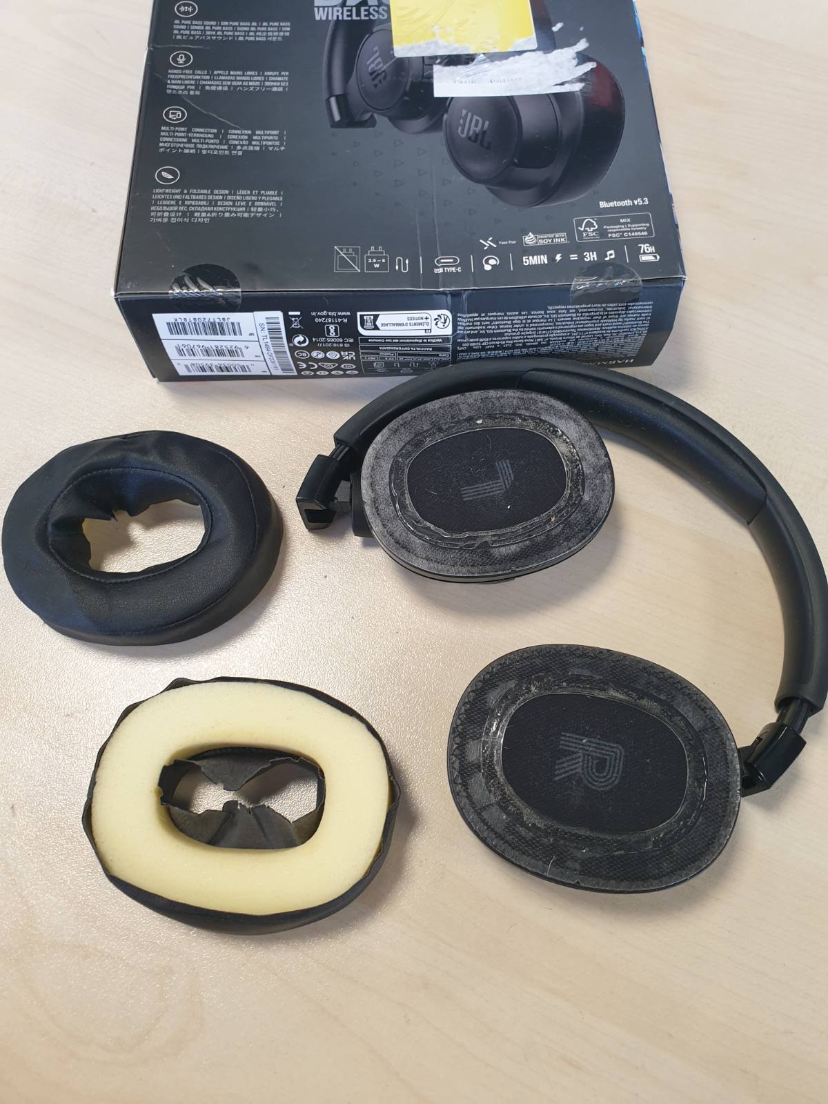 305207 - JBL Kufje Tune 720BT, pa tel, të lehta dhe të rehatshme, Bluetooth 5.3, deri në 76 orë jetëgjatësi baterie, karikim i shpejtë, tingull JBL Pure Bass, të zeza