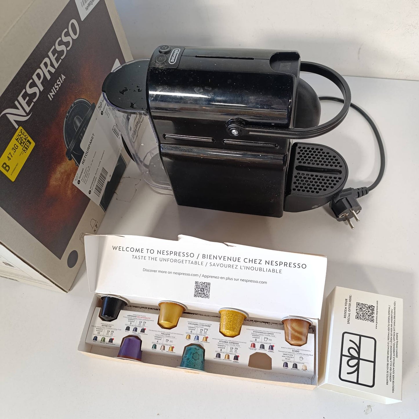 320810 - NESPRESSO De'Longhi Makinë kafeje Inissia, e zezë, 19 shufra + komplet mirëseardhjeje, dizajn kompakt, mbyllje automatike, EN80.B