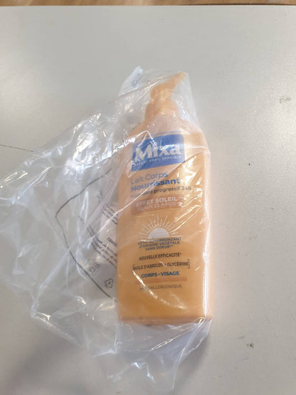 322059 - MIXA - Locion vetë-nxirës për trupin dhe fytyrën me efekt të puthur nga dielli për lëkurë të çelët - 250 ml