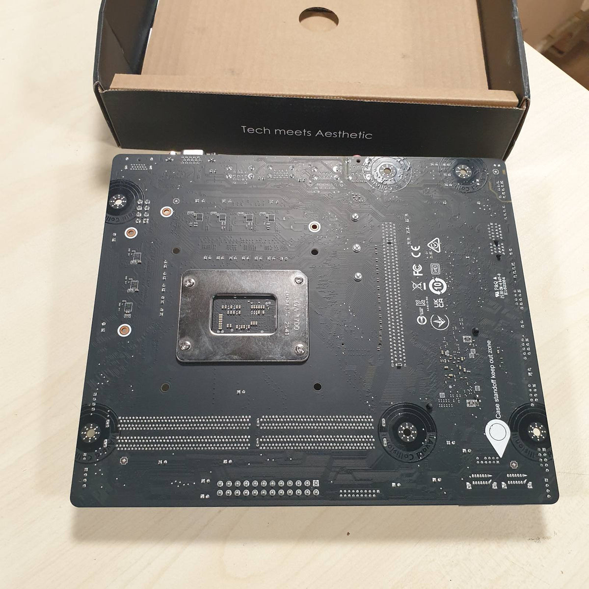 309676 - MSI PRO H610M-E DDR4 PLLAKË AMË, MICRO-ATX - PËR PROCESORË INTEL TË GJENERATËS SË 14-TË, 13-TË DHE 12-TË, LGA 1700 - DDR4 MEMORY BOOST 3200MHZ/MAX, PCIE 4.0 X16, M.2 GEN3