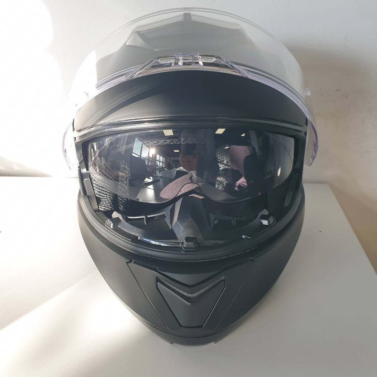 312751 - VINZ SANTOS HELMETË MODULARE ME VIZKË DIELLI - E MIRATUAR ECE 22.06, PËRPUTHSHME ME PINLOCK, MOTOÇIKLETE PËR FYTYRËN E PLOTË, MADHËSITË XS-XXL - E ZEZË MAT