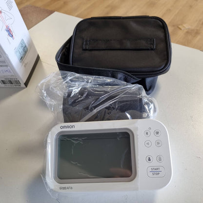 302758 - OMRON Monitorues i tensionit të gjakut X7 Smart AFib, për krahun e sipërm, 2 përdorues, 22-42 cm