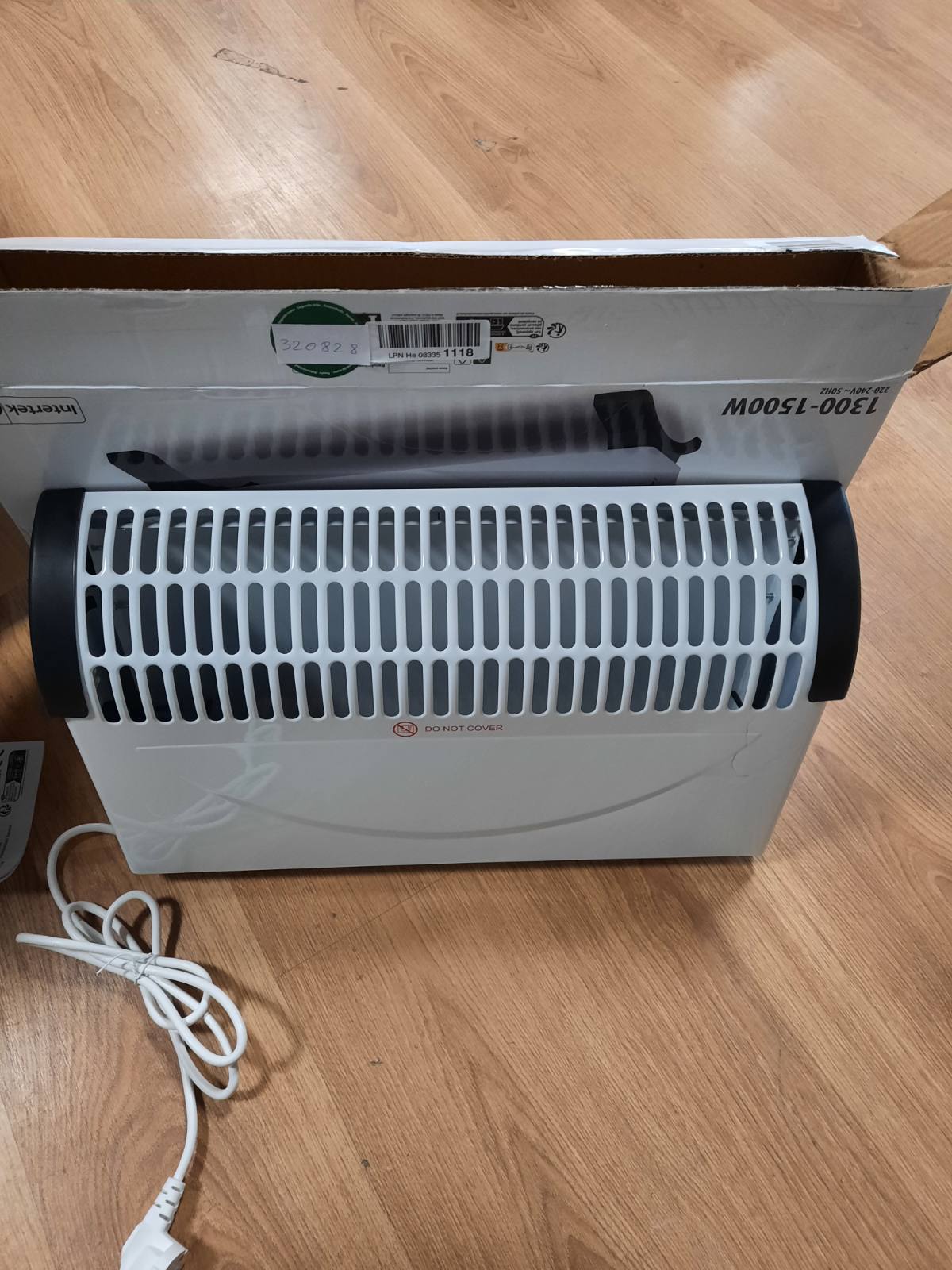 320828 - Alpina - Ngrohës Konvektor 1500W, Ngrohës me Ventilator me Termostat të Rregullueshëm, 50 x 18 x 33 cm, E Bardhë