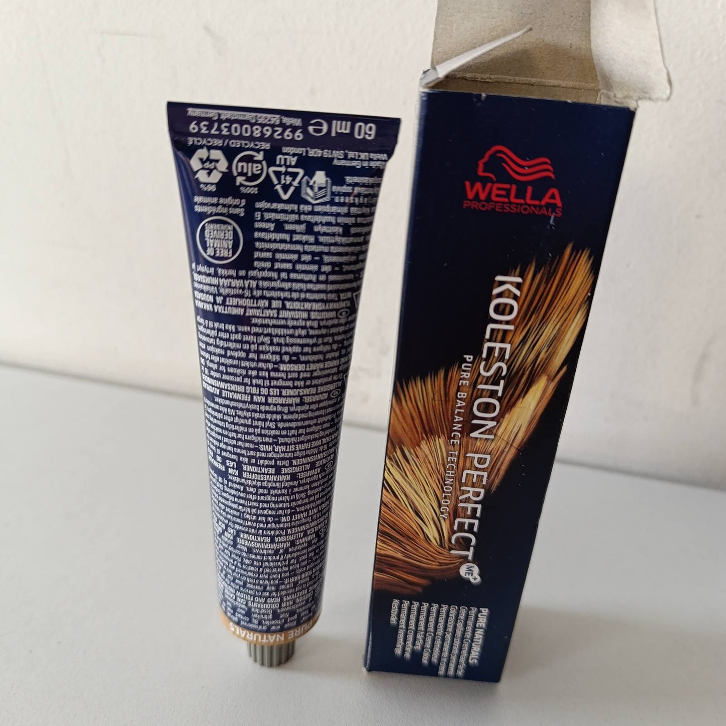 321740 - WELLA PROFESSIONALS - Koleston Perfect Pure Naturals - Ngjyrë e përhershme për flokë - 8/0 Bjonde e çelët - 60 ml