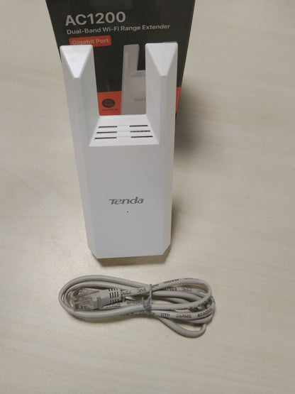 309832 - Tenda A18 Pro, përsëritës WiFi AC1200 Mbps (2.4GHz/5GHz), portë Gigabit Ethernet, mbulon deri në 150m²
