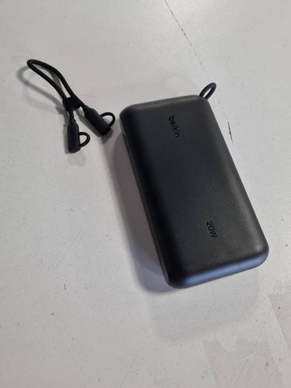 308793 - BELKIN Bankë energjie BoostCharge 20,000 mAh me ekran - e zezë