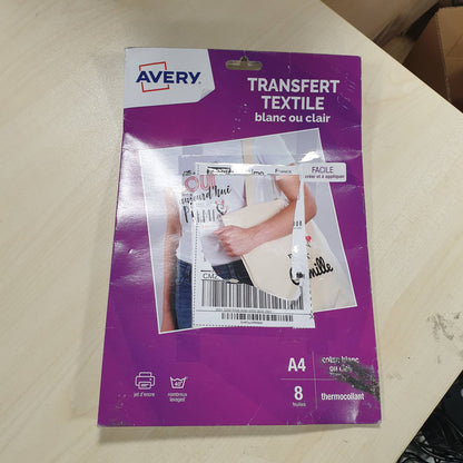 310441 - AVERY Transferta të personalizueshme për pëlhura A4, 8 fletë, printim me bojë, aplikim hekurosjeje