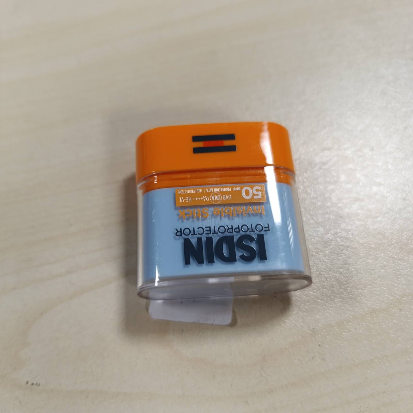 290105 - ISDIN Invisible Stick SPF 50, Krem mbrojtës nga dielli në shkop, 10 g