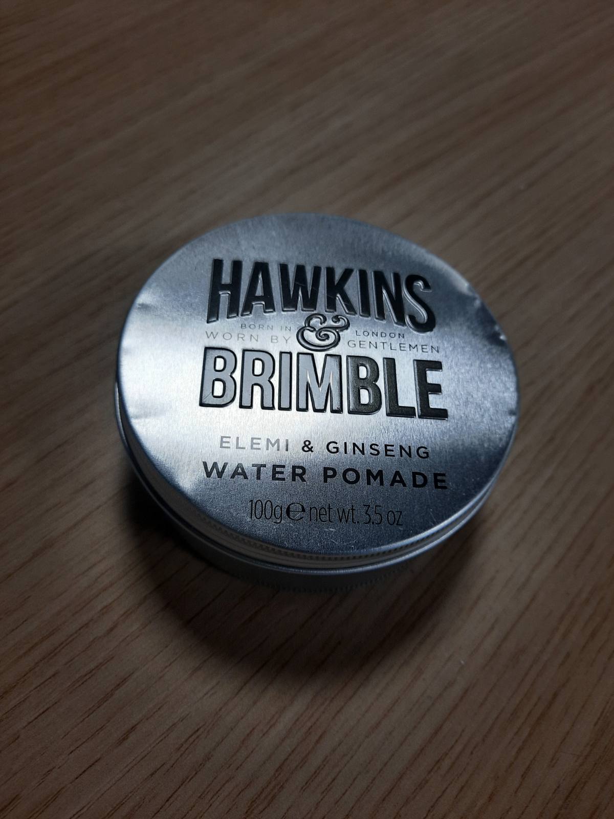 290551 - HAWKINS & BRIMBLE Pomadë uji për meshkuj 100ml – H2O për stilim/kujdes flokësh | Fiksim i fortë | Shkëlqim i lartë
