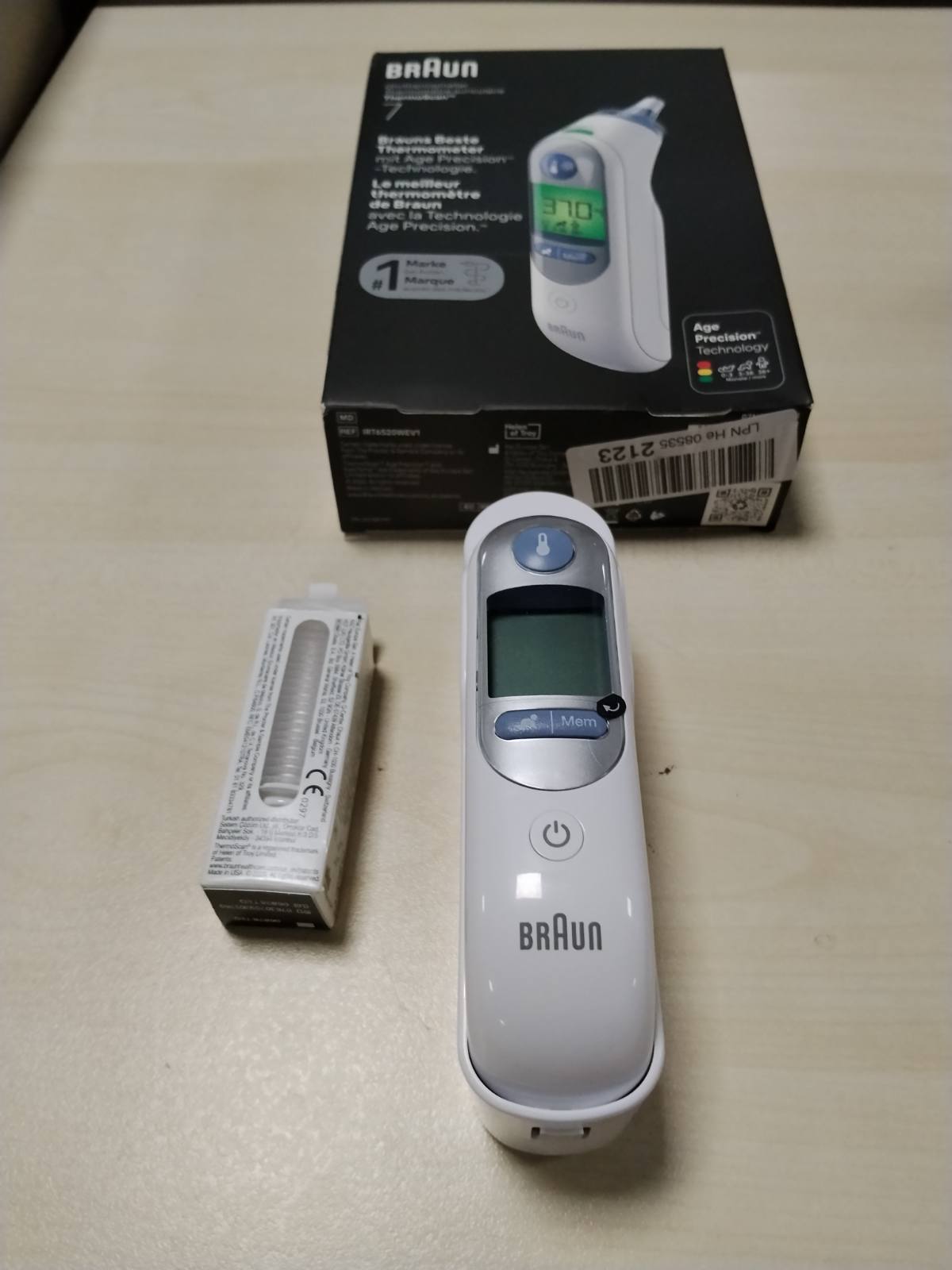 301856 - BRAUN Termometër Veshi ThermoScan 7 BRAIRT6520 | Teknologjia e Precizionit Age | Ekran Dixhital me Kodim Ngjyrash | Miqësor për Foshnje dhe Fëmijë të Vegjël