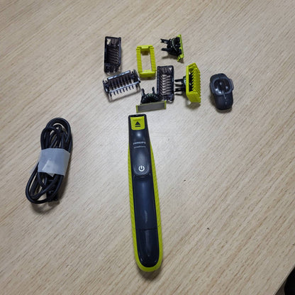307244 - PHILIPS Prerës elektrik OneBlade 360 për mjekër, fytyrë dhe trup, 3 tehe 360, 3 krehër (1, 3, 5 mm), QP2824/31