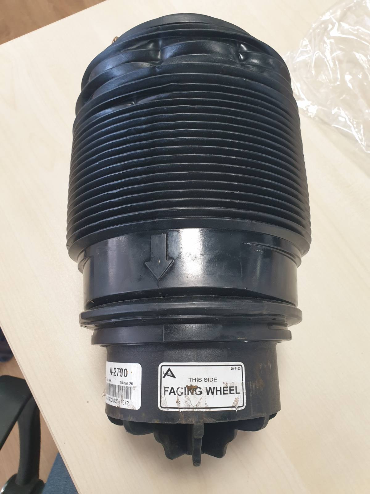 322199 - ARNOTT EUROPE - Pezullim ajri A-2790