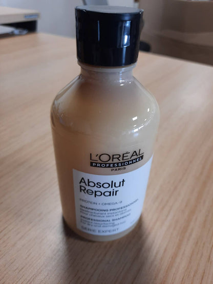 303428 - L'OREAL PROFESSIONNEL - Shampo ristrukturuese e menjëhershme Absolut Repair - 300 ml - Flokë të thatë dhe të dëmtuar - 77% më pak dëme - 7 herë më shumë shkëlqim