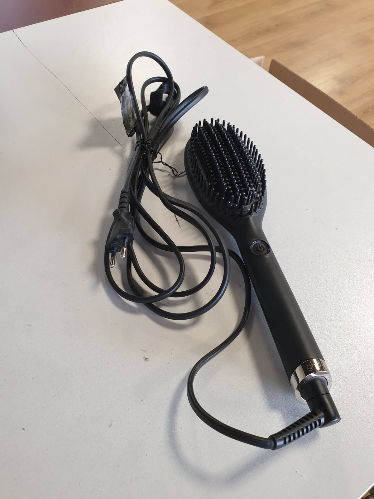320866 - GHD FURÇË E NGROHTË GLIDE: Furçë Drejtuese (e Zezë), Rezultate pa kaçurrela, Përdoret në flokë të thatë
