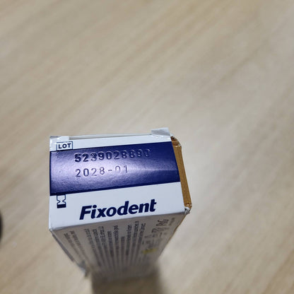 308381 - FIXODENT Krem ngjitës për kafshim Plus i pakrahasueshëm për proteza të plota dhe të pjesshme, 40 g