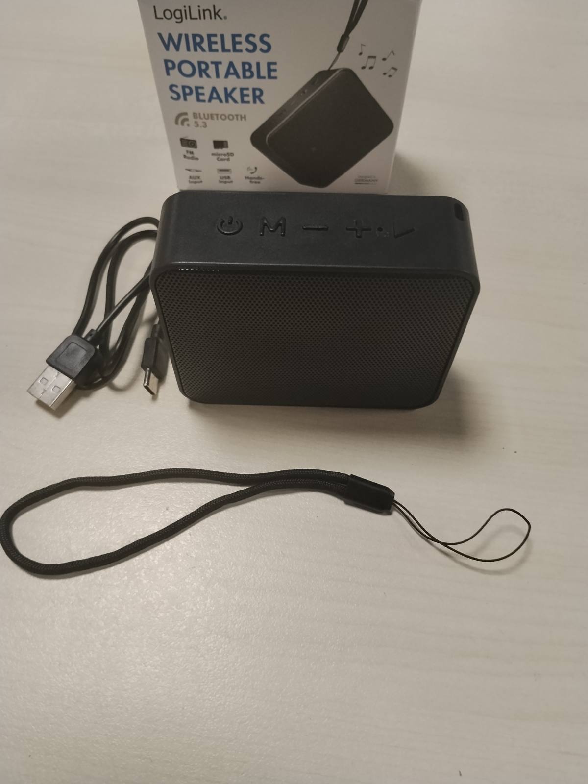 310380 - LOGILINK SP0057 Altoparlant Bluetooth 5.0, microSD, USB-A, AUX, radio FM, mbështetje thirrjesh pa duar, i zi