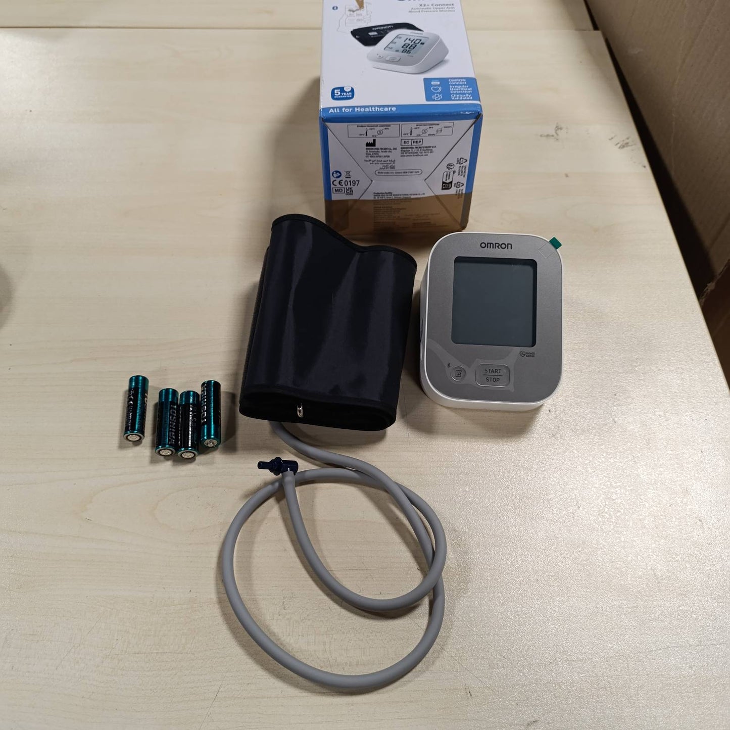 289659 - OMRON X2+ Monitor presioni gjaku, lidhje me aplikacion, i validuar klinikisht