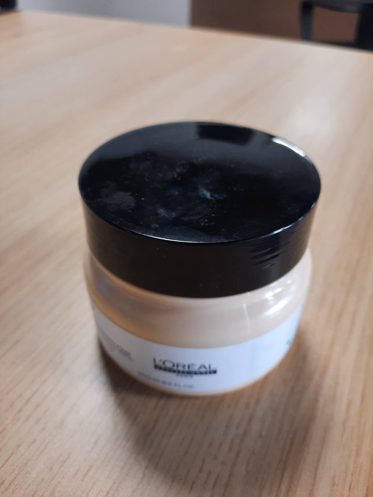 297039 - L'OREAL PROFESSIONNEL - Maska Ristrukturuese e Menjëhershme, 250 ml, Flokë të Tharë dhe të Dëmtuar, Ushqen dhe Riparon Fibrën e Flokëve, E Pasuruar me Proteina Gruri