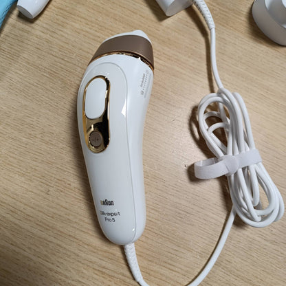320831 - BRAUN Depilator Lumiere Pulsee Silk·expert Pro 5 PL5412, 100-240V, 50/60Hz, i bardhë dhe i kuq