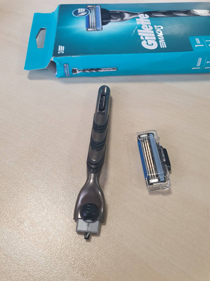 290475 - GILLETTE Brisku Mach 3 për Burra - 1 Mbushje - I Zi