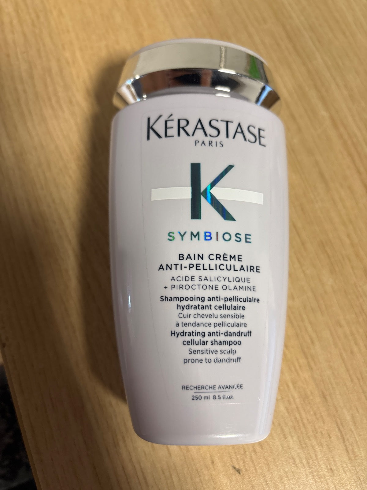 289936 - KERASTASE Symbiose Shampo Bain Crème Purité 250ml | Shampo kundër zbokthit | Me acid salicilik | Pa silikon | Lëkurë koke e yndyrshme dhe e ndjeshme