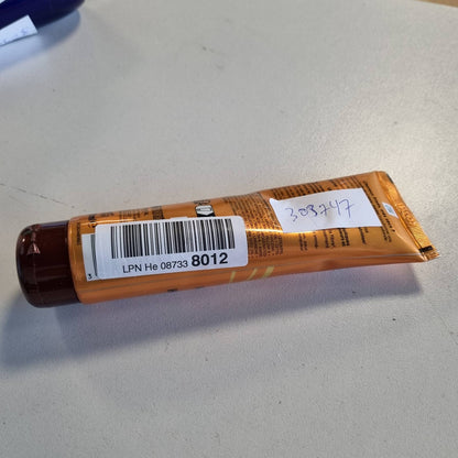 303747 - L'ORÉAL PARIS ELSÈVE Krem Ushqyes me Vaj të Lehtë për Flokë Shumë të Thatë dhe Kaçurrela 150 ml